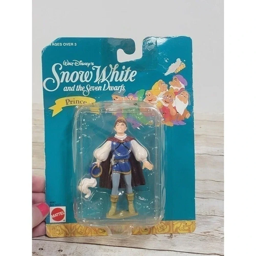 Vintage NOS New Disney Snow White The Queen The Prince Figures